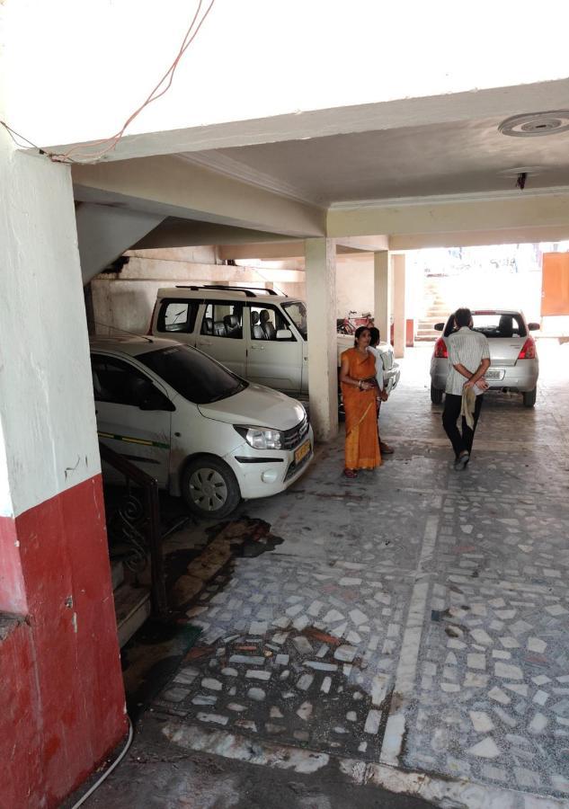 Hotel Krishan Kanhiya Jaunpur Exterior foto