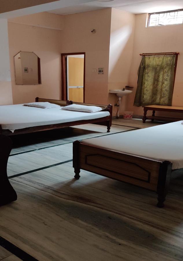 Hotel Krishan Kanhiya Jaunpur Exterior foto
