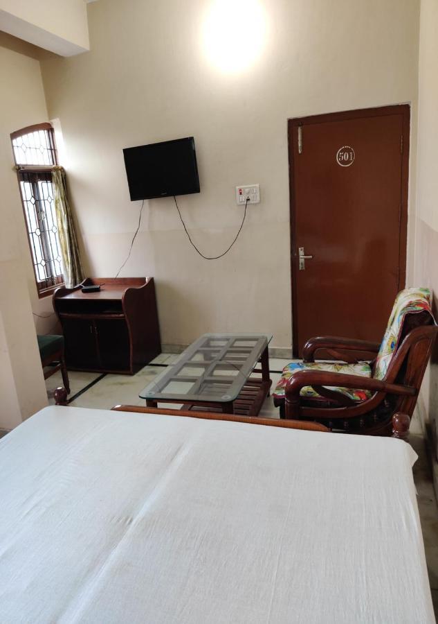Hotel Krishan Kanhiya Jaunpur Exterior foto